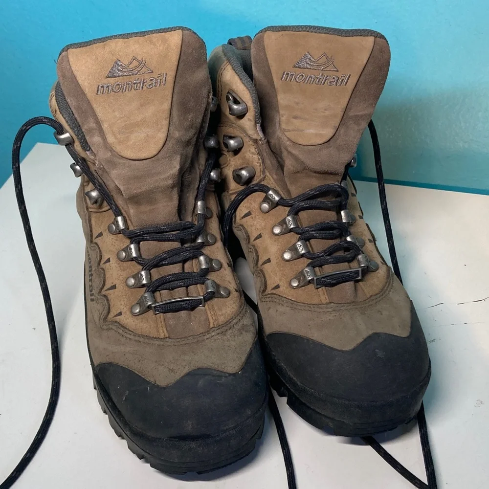 Montrail Goretex Brown Leather Hiking Boots Womens  Size 8 / 39 Wide Waterproof - Picture 2 of 15